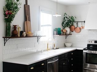 916 E Hamilton St, Milwaukee, WI 53202