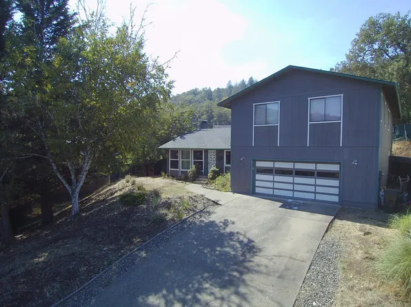924 SE Murray Ct, Roseburg, OR 97470