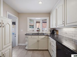 625 Sierra Dr, Lincoln, NE 68505