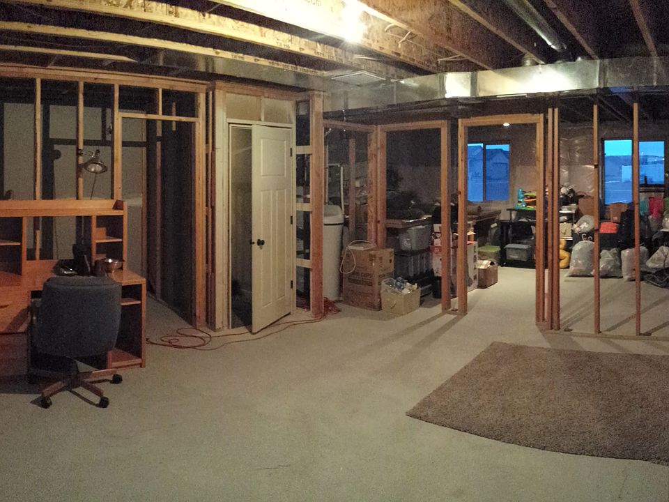 1st image of 3587 N Volcanic Ave