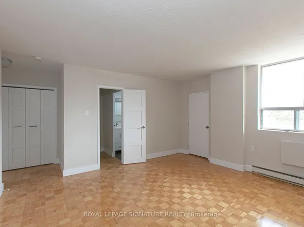 525 Eglinton Ave E #900, Toronto, ON M4P 1N5