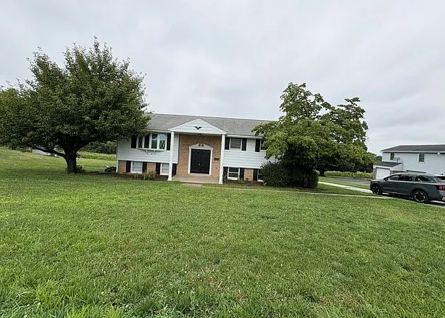 740 Shoey Rd