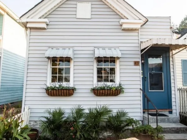 49 Poinsett St, Charleston, SC 29403