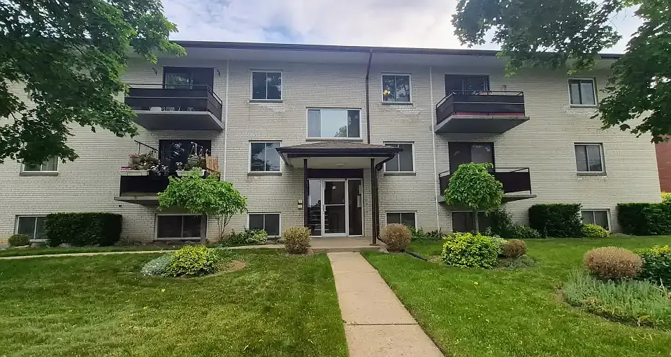 12 Delaware Ave #1A