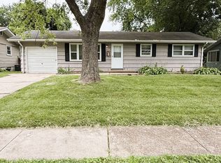 38 Fenwick Dr, Saint Louis, MO 63135