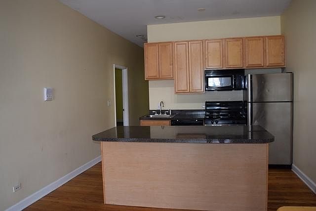 1st image of 2949 N Ashland Ave APT 1