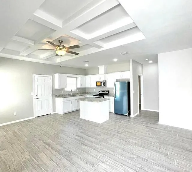5106 N Crown Point #3 — Photo 3