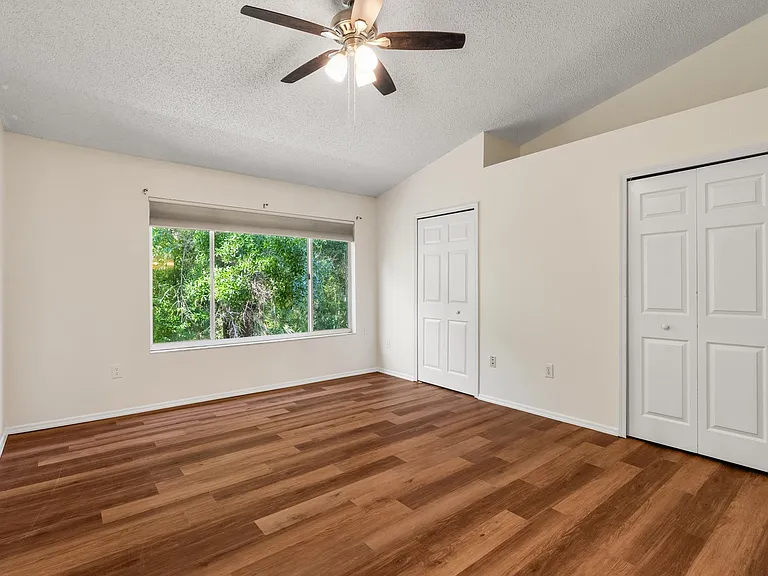 8611 Hunters Key Cir #8611 — Photo 18