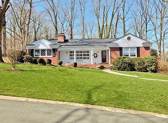 2nd image of 3536 Grandview Dr
