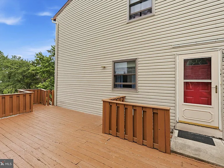 704 Keely St — Photo 11