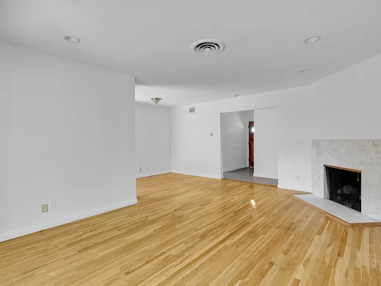 7716 Teesdale Ave — Photo 4