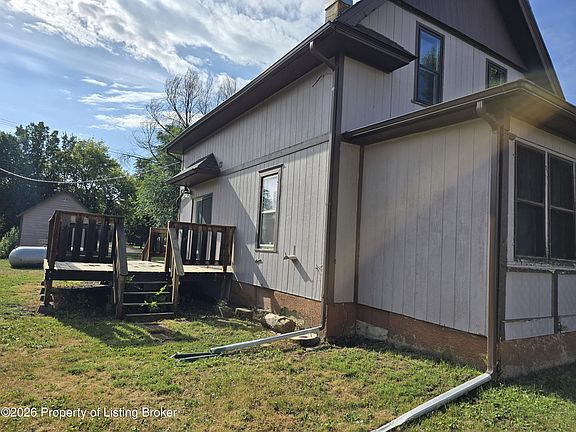 3rd image of 307 3rd Ave W