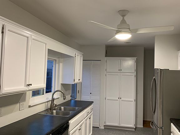 5th image of 4594 33rd St
