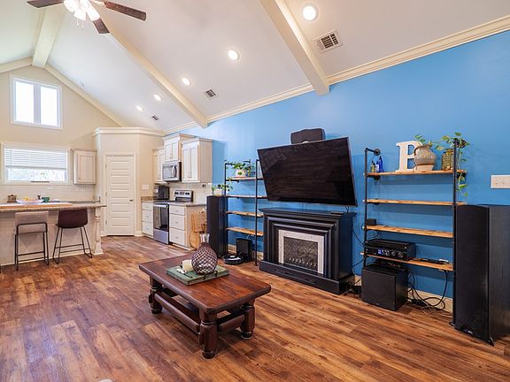 5th image of 3409 Burkardt Dr