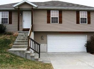 1219 S 15th St, Ozark, MO 65721