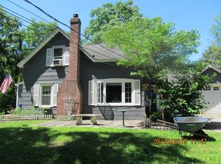 247 Smithtown Rd, Fishkill, NY 12524