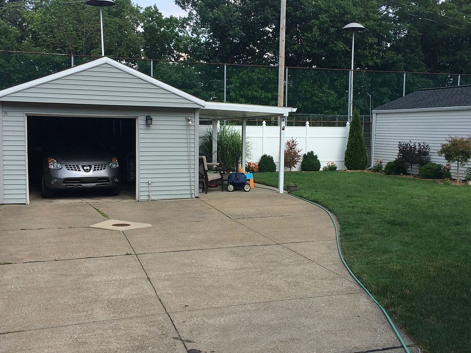 2nd image of 5171 W 5th St
