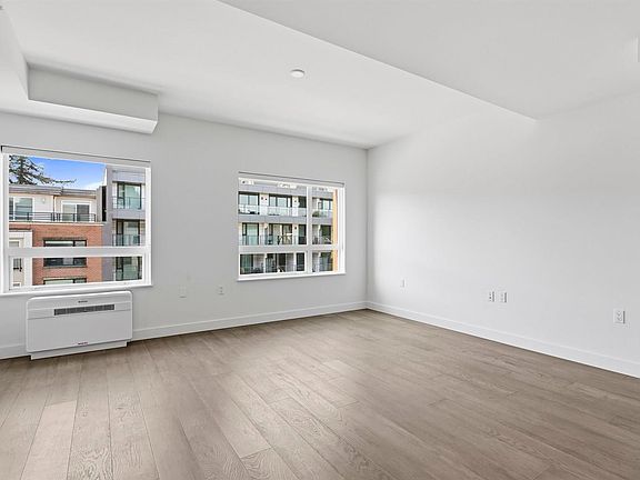 4th image of 3590 W 39th Ave #307
