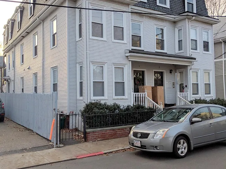 57 Locke St — Photo 23