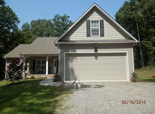 223 Palamino Rd, Carthage, NC 28327