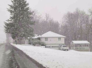 565 Ridgewood Dr, Fredericktown, PA 15333