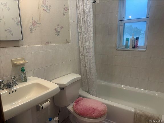 5th image of 202-16 33rd Avenue