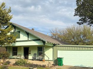 2706 Kinman Ave, Haltom City, TX 76117