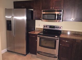 1421 Sussex Dr, Pompano Beach, FL 33068
