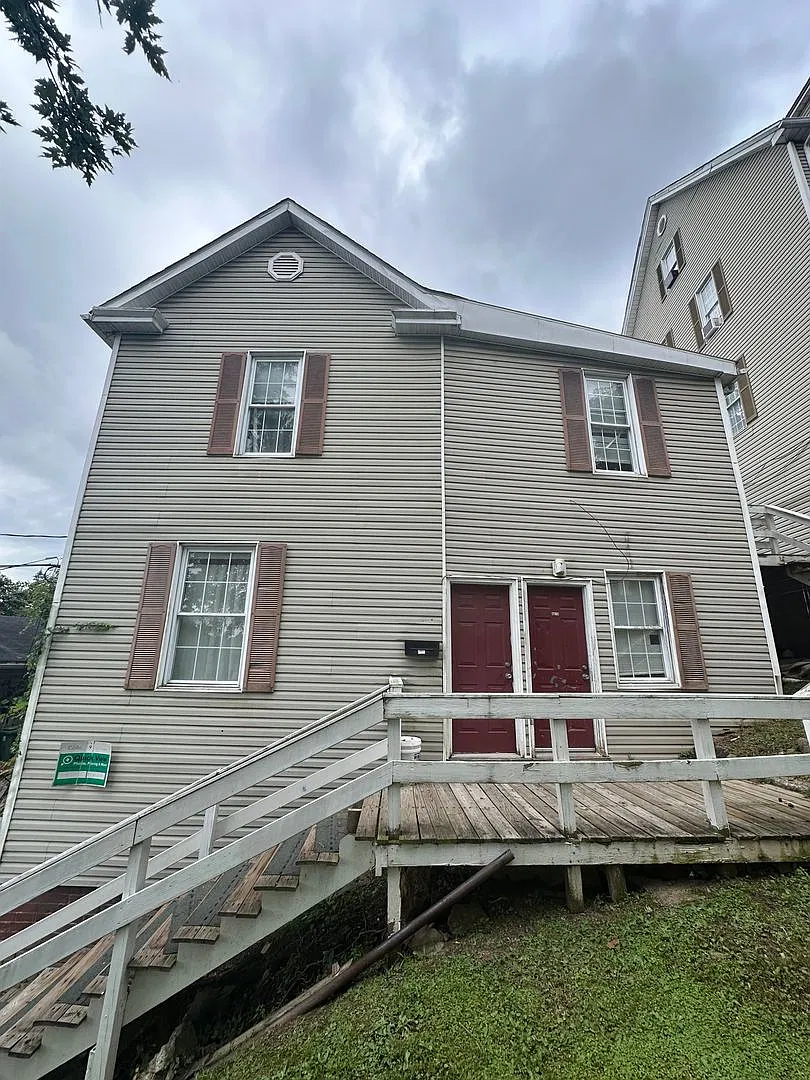 441 Dallas Street — Photo 1