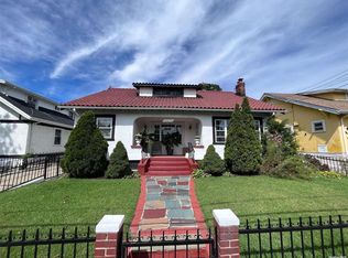 19205 110th Rd, Saint Albans, NY 11412