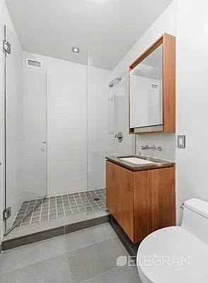 Rented by (Legacy) Elegran | media 21