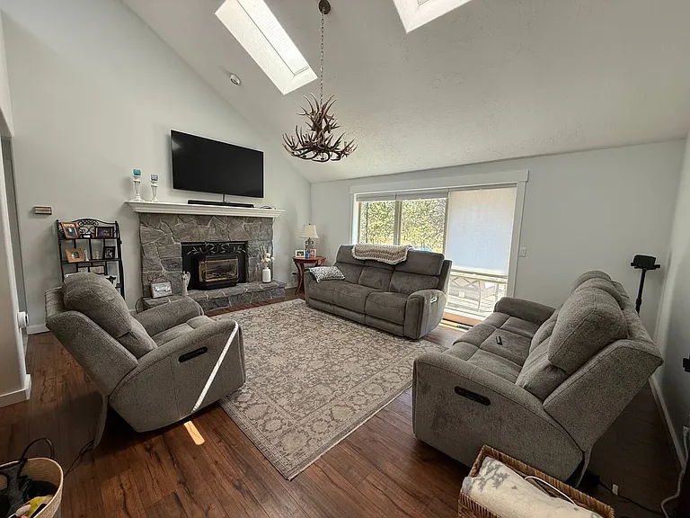 3 Cinder Ln — Photo 4