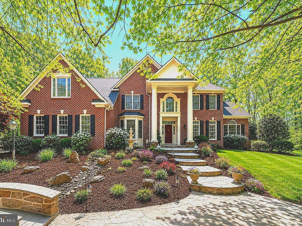 1st image of 22167 Woodwinds Dr