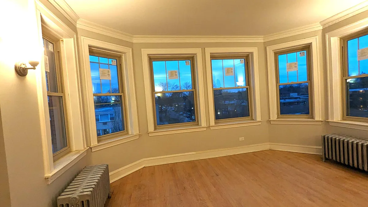 Photo 2 of 16 - 8325 Kilpatrick Ave #3 - Skokie, IL Building Photo - 8325 Kilpatrick Ave #3