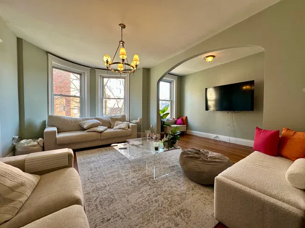 184 Saint Paul St, Brookline, MA