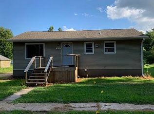 217 N East St, Manly, IA 50456