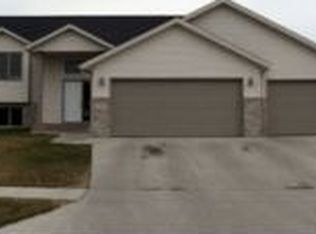 216 15th Ave W, West Fargo, ND 58078