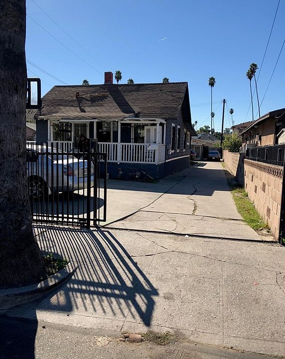 1st image of 4610 Fern Pl