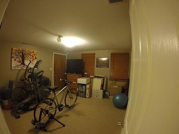 4th image of 3154 N Southport Ave #1W