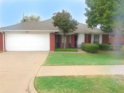 1025 Park Place Blvd, Midlothian, TX, 76065
