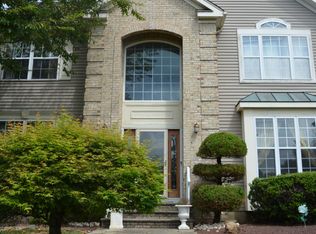 16 Black Gum Dr, Monmouth Junction, NJ 08852