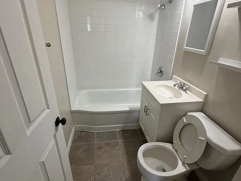 6609 Patterson St — Photo 5