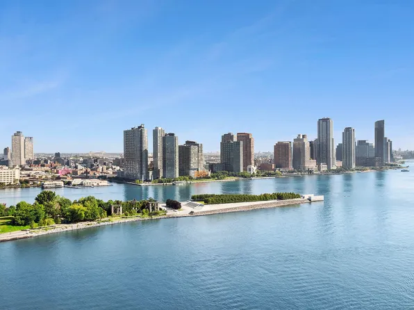 435 East 52nd Street image 14 of 15