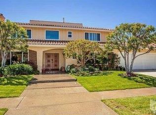 17642 Corinthian Dr, Encino, CA 91316