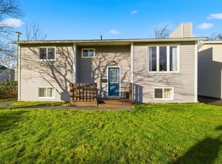 22 Burgess Ave, Mount Pearl, NL A1N2J5