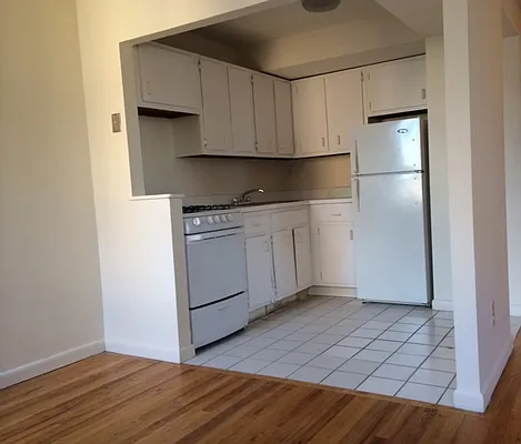 Rented by Crescent Heights | media 6