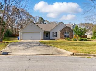 1715 Eden Valley Ct, Loganville, GA 30052