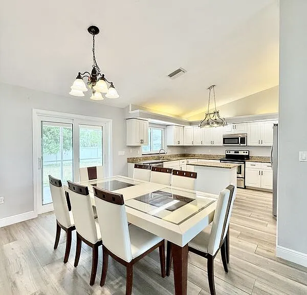 22148 Lockport Ave — Photo 19