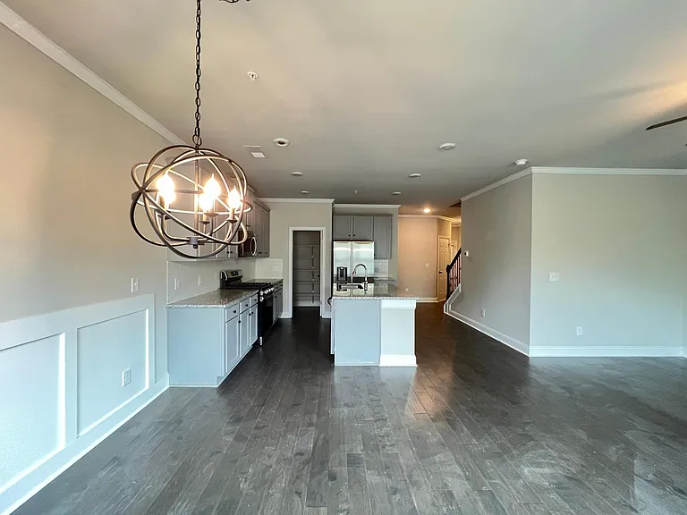 129 Camden Park Dr — Photo 9