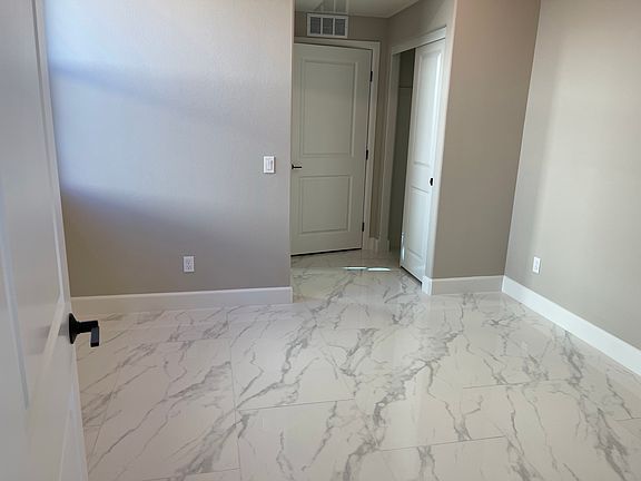 2nd image of 904 Lindbergh Dr #0
